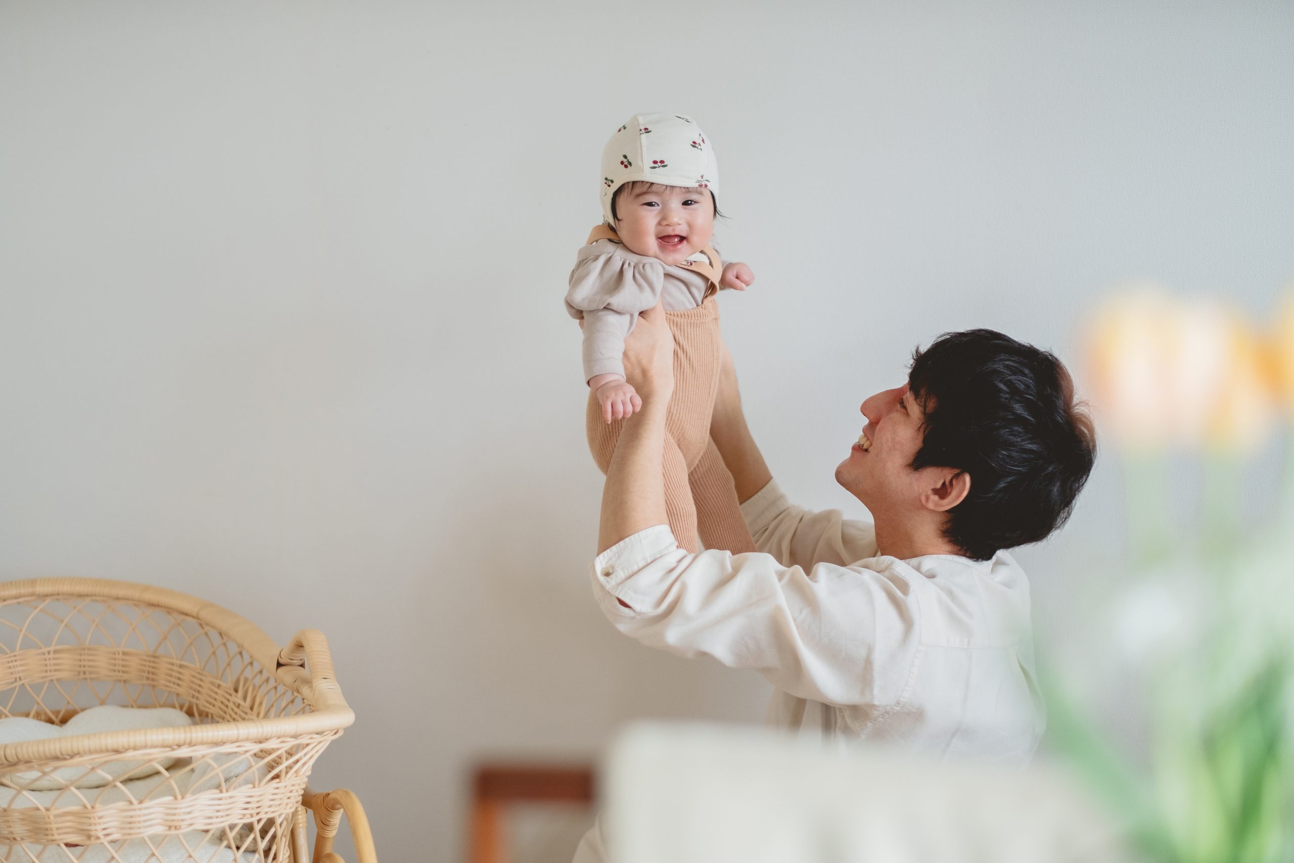 男性の育児参加】「共働きでの子育て」におけるパパの本音とは？ - MR